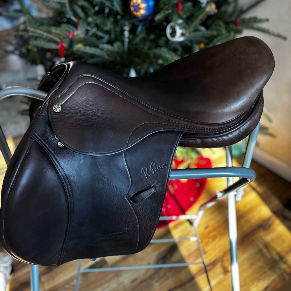 Pessoa saddle